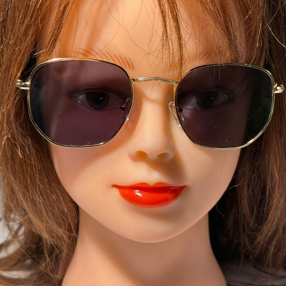 1638 NEW Gold Frame Square Sunglasses Dark Lenses Retro Vintage Style Chic